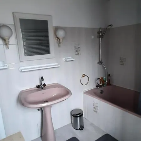 Holiday home La Maison Aux Volets Bleus