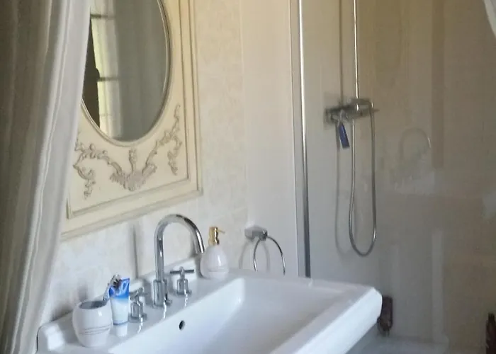 בית נופש La Maison Aux Volets Bleus Druelle Balsac